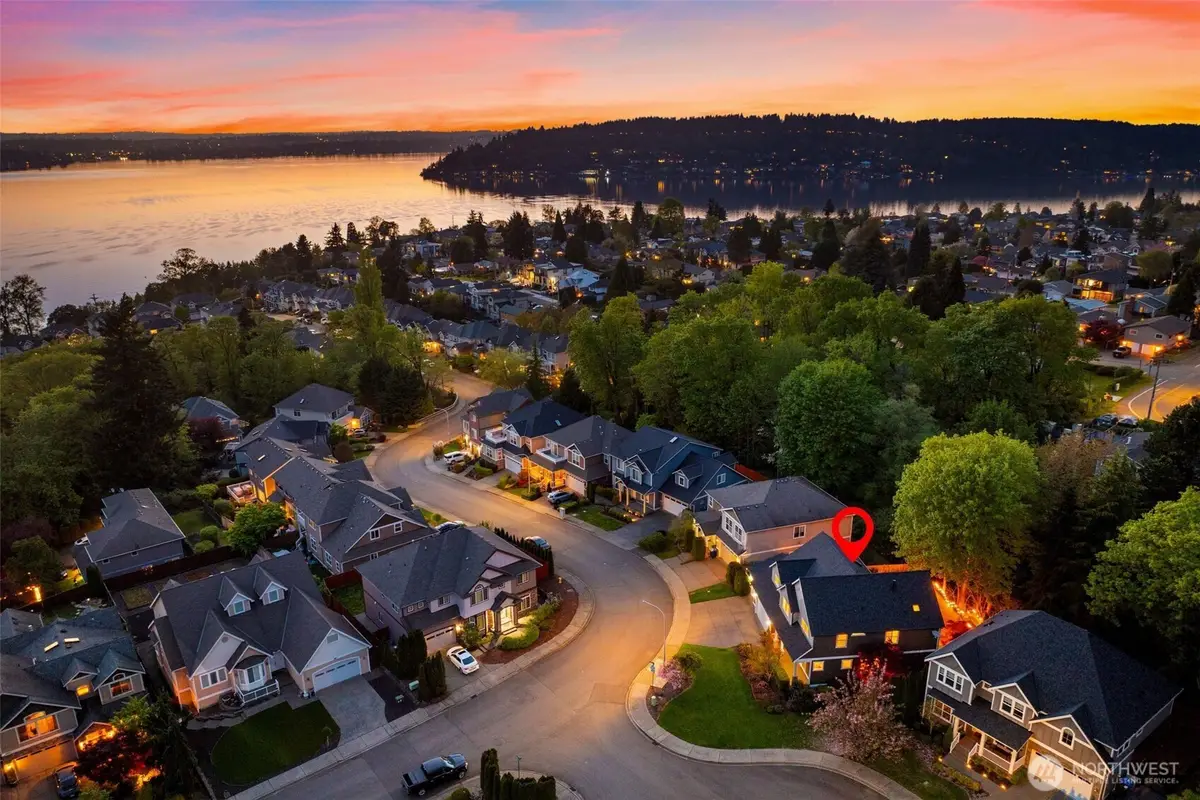 1300 N 27th Place, Renton, WA 98056 - #1