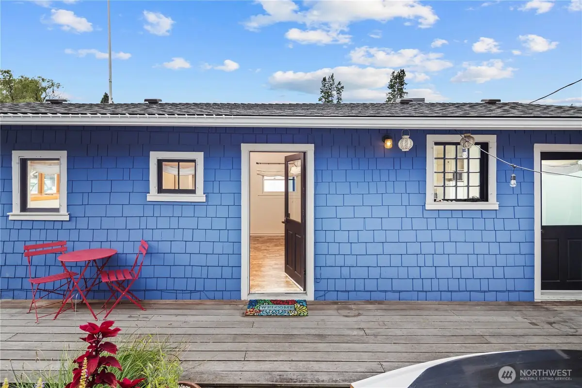 2818 Boyer Avenue E #6, Seattle, WA 98102 - #1
