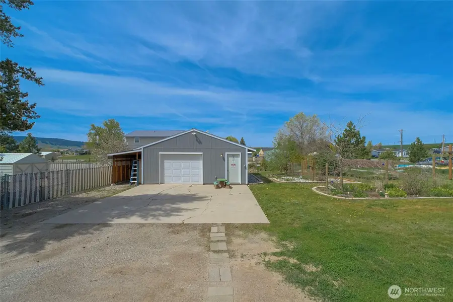 316 S Columbia Avenue, Waterville, WA 98858 - #3