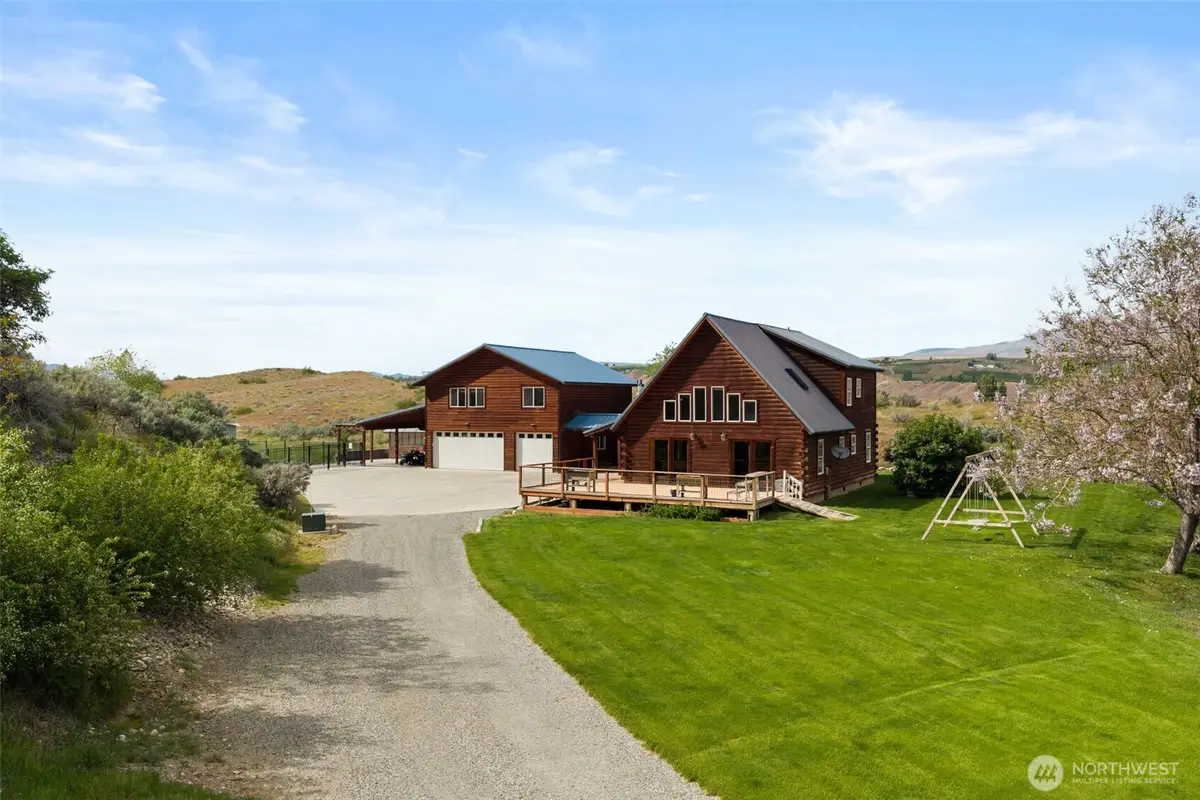 134 Thorburn Lane, Malaga, WA 98828 - #1