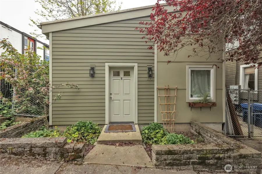 172 16th Avenue, Seattle, WA 98122 - #2