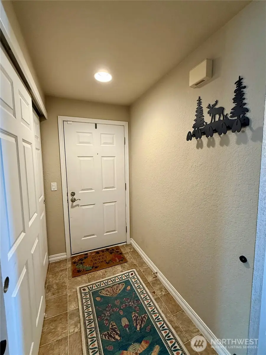 1700 Sunn Fjord Lane #L208, Bremerton, WA 98312 - #3