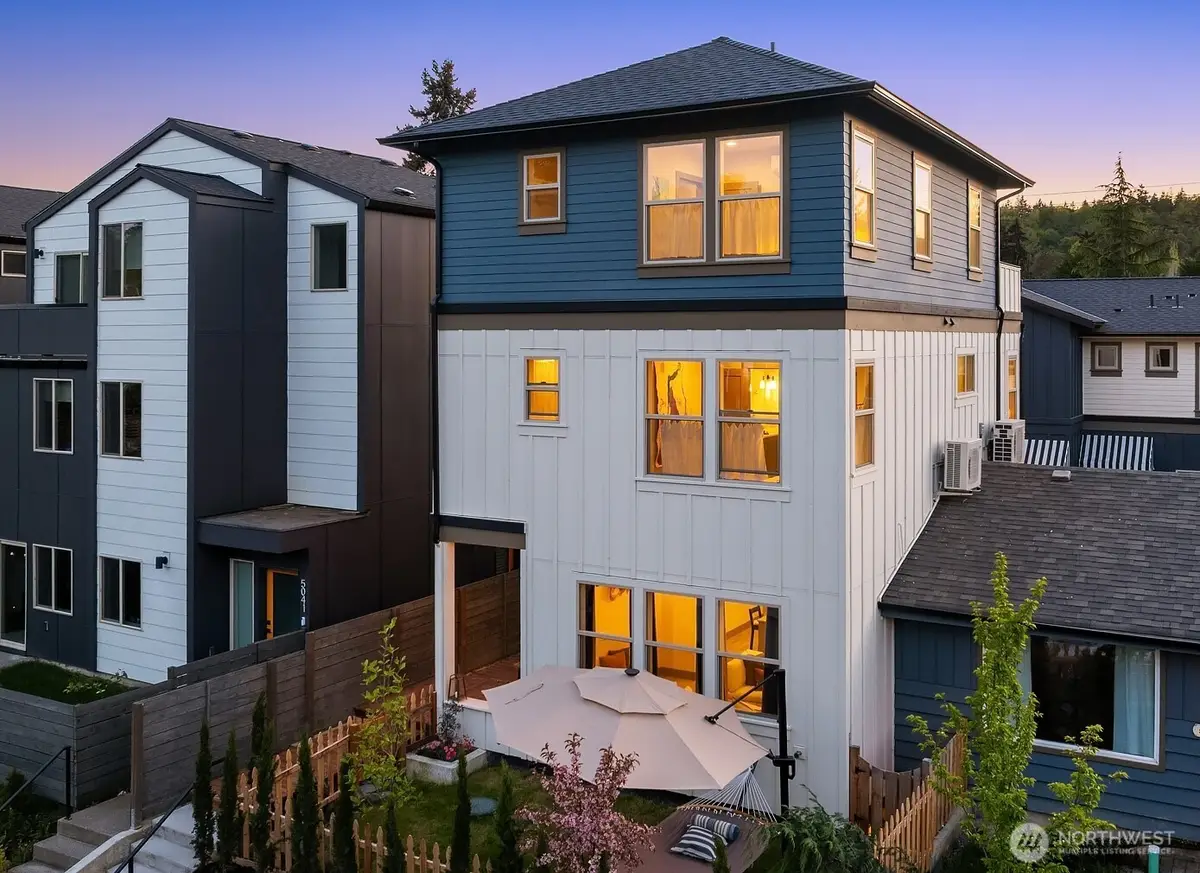 5037 25th Avenue Sw, Seattle, WA 98106 - #1