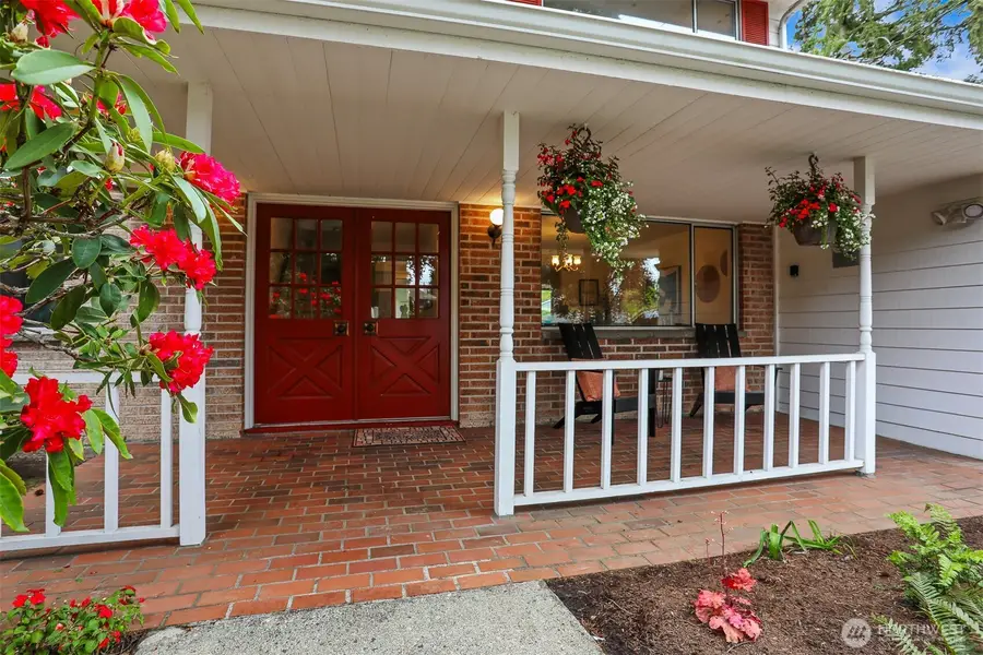 508 147th Street Ne, Bellevue, WA 98007 - #2