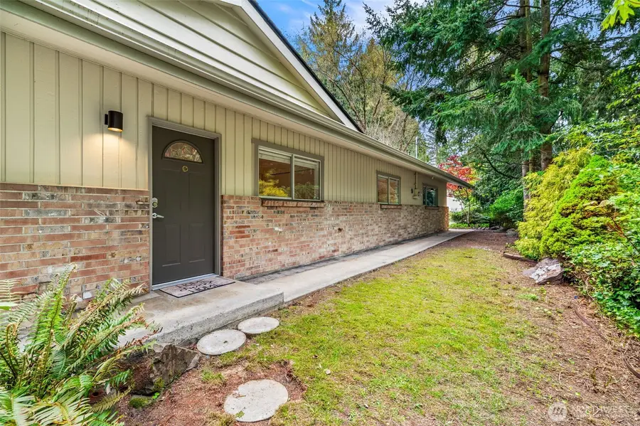 10758 Ashworth Avenue N, Seattle, WA 98133 - #3