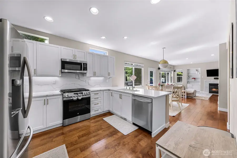 23977 SE 10th Street, Sammamish, WA 98075 - #3