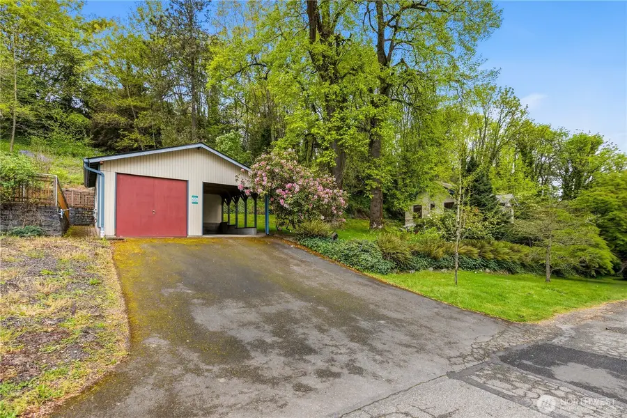 49 31st Avenue S, Seattle, WA 98108 - #2