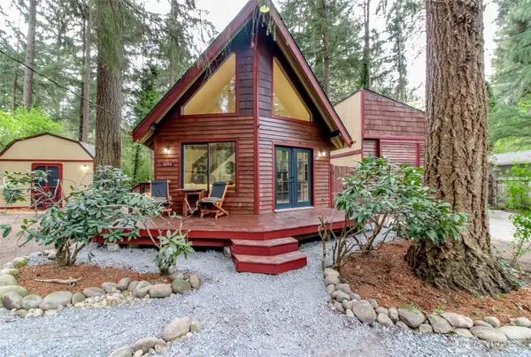 16900 Kalmia Court Se, Yelm, WA 98597