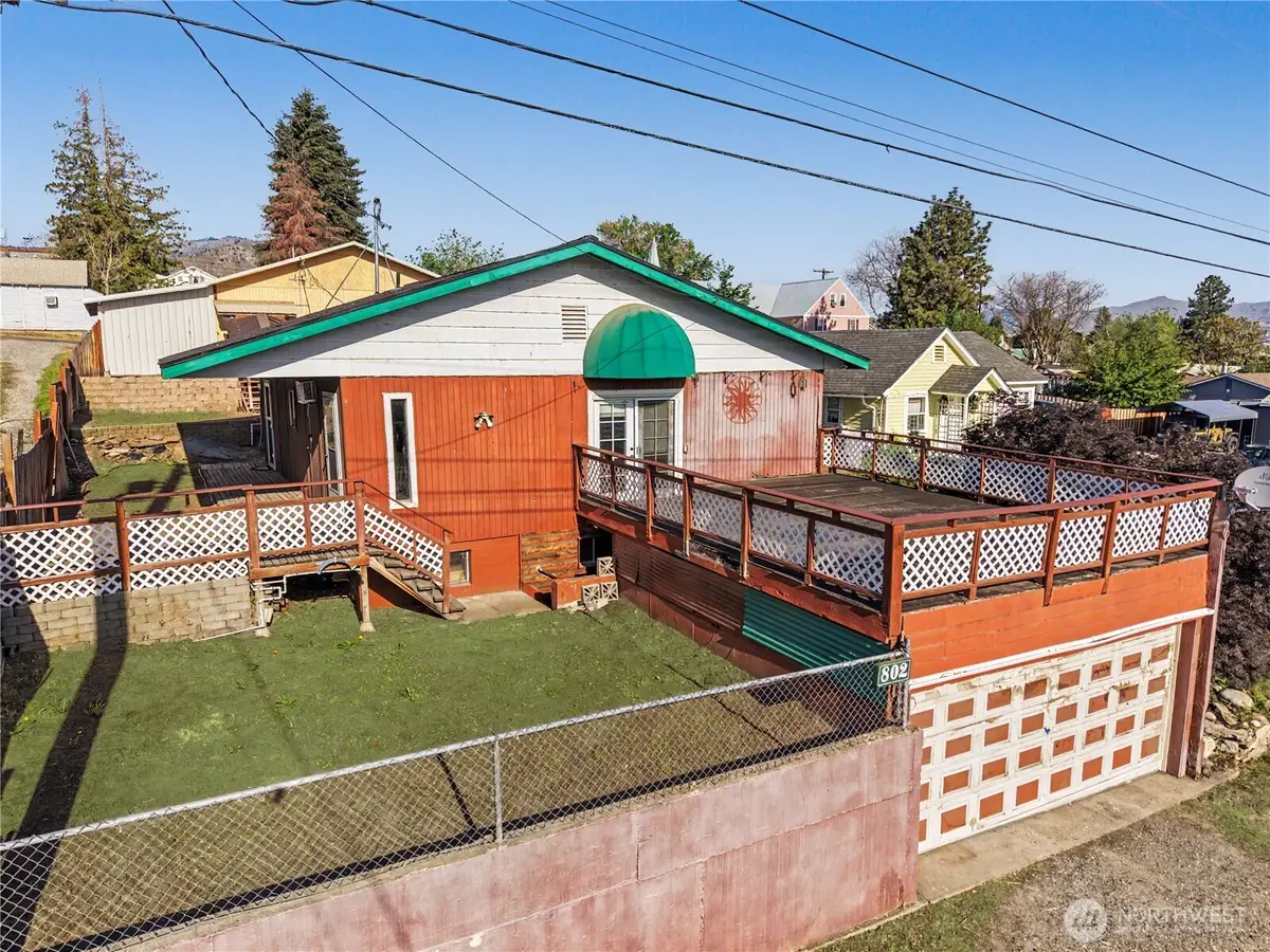 802 S Chelan Avenue, Wenatchee, WA 98801 - #1
