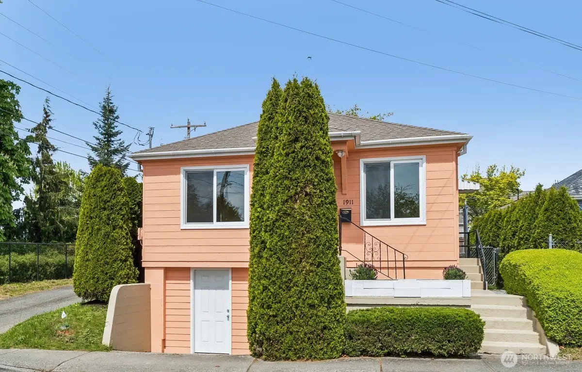 1911 13th Street, Everett, WA 98201 - #1