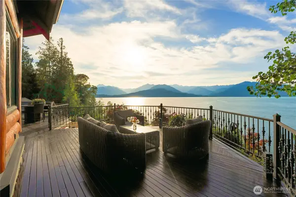 14594 NW Tree Top Lane, Seabeck, WA 98380