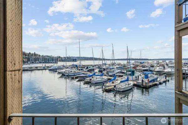 65 Kirkland Avenue #202, Kirkland, WA 98033