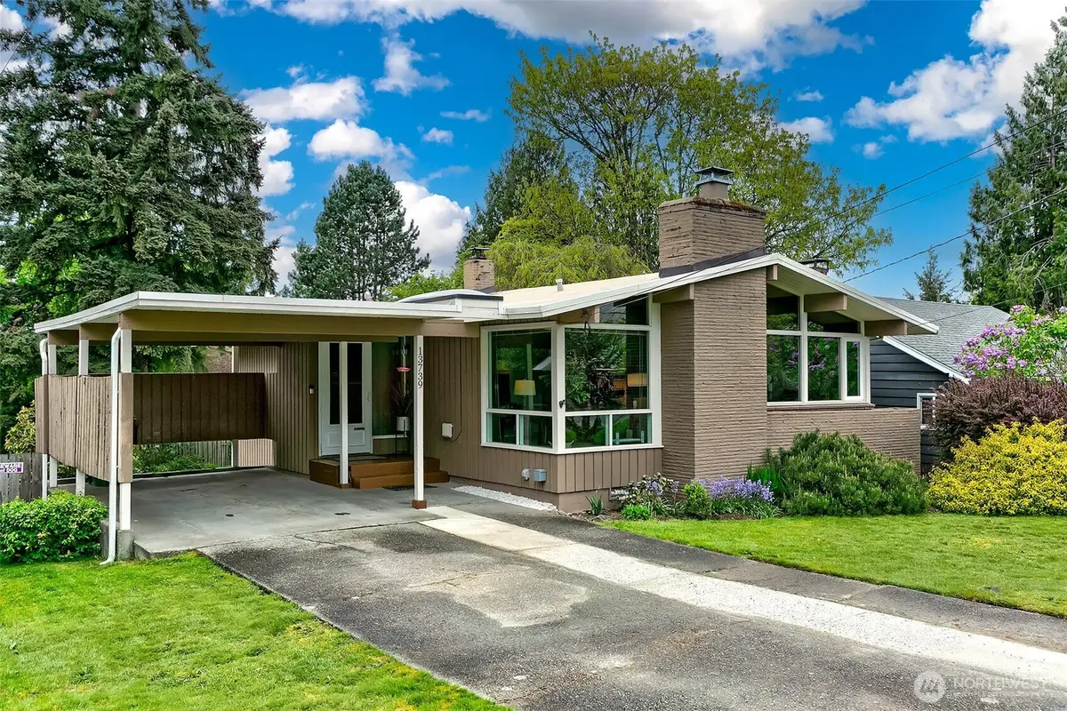 13739 36th Avenue Ne, Seattle, WA 98125 - #1