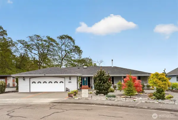 654 E Oak Tree Circle, Sequim, WA 98382