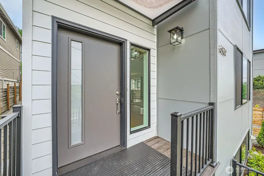 5930 18th Avenue S, Seattle, WA 98108 - #3
