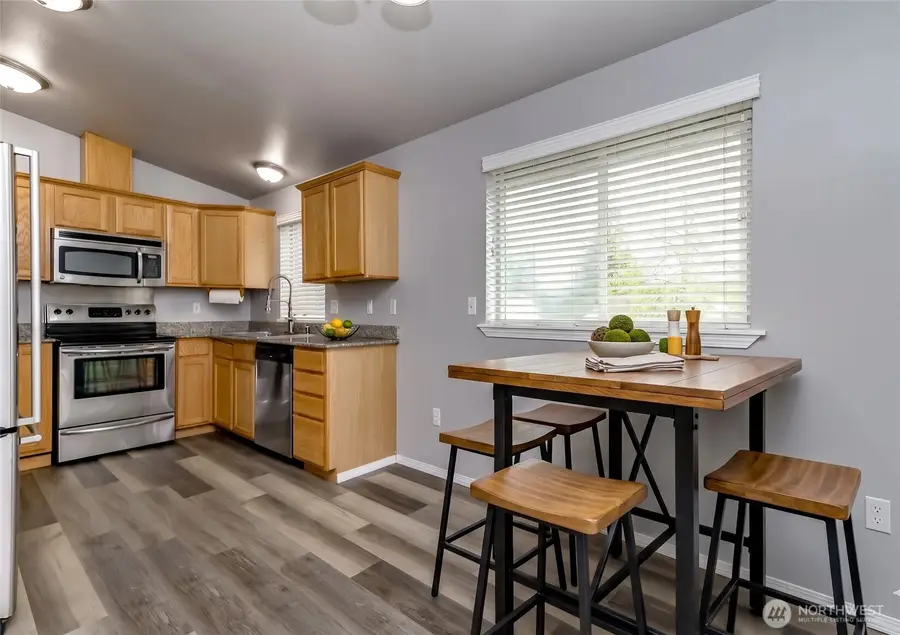 22204 Cedarview Drive E, Bonney Lake, WA 98391 - #3