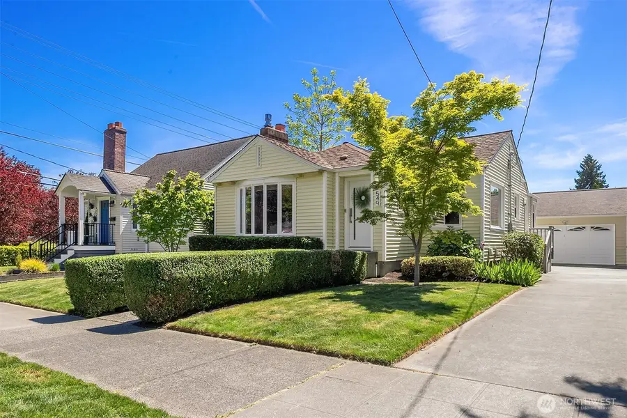 549 N 77th Street, Seattle, WA 98103 - #2