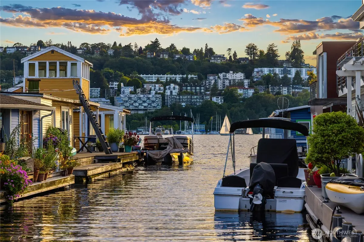 2339 Fairview Avenue E #L, Seattle, WA 98102 - #1