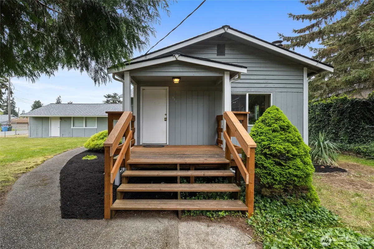 827 99th St S, Tacoma, WA 98444 - #1