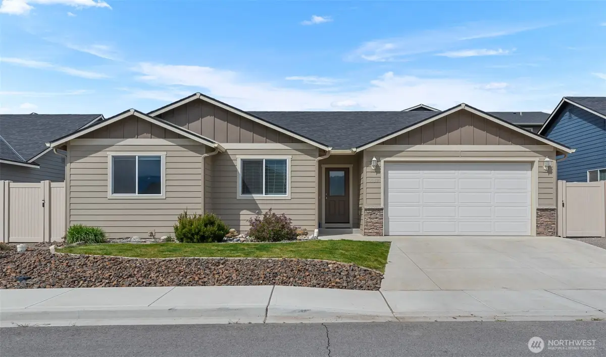 2259 S Mysical Loop, East Wenatchee, WA 98802 - #1