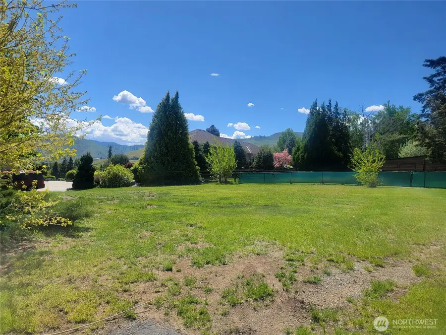 1823 North Road, Wenatchee, WA 98801 - #3