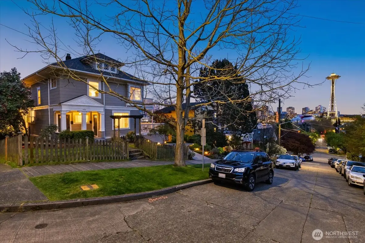920 4th Avenue N, Seattle, WA 98109 - #1