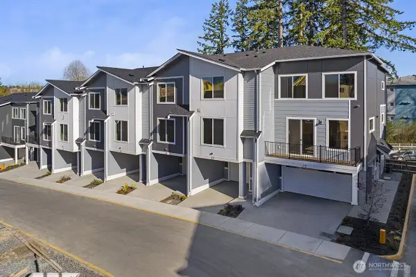 16823 Alder Way #J7, Lynnwood, WA 98037