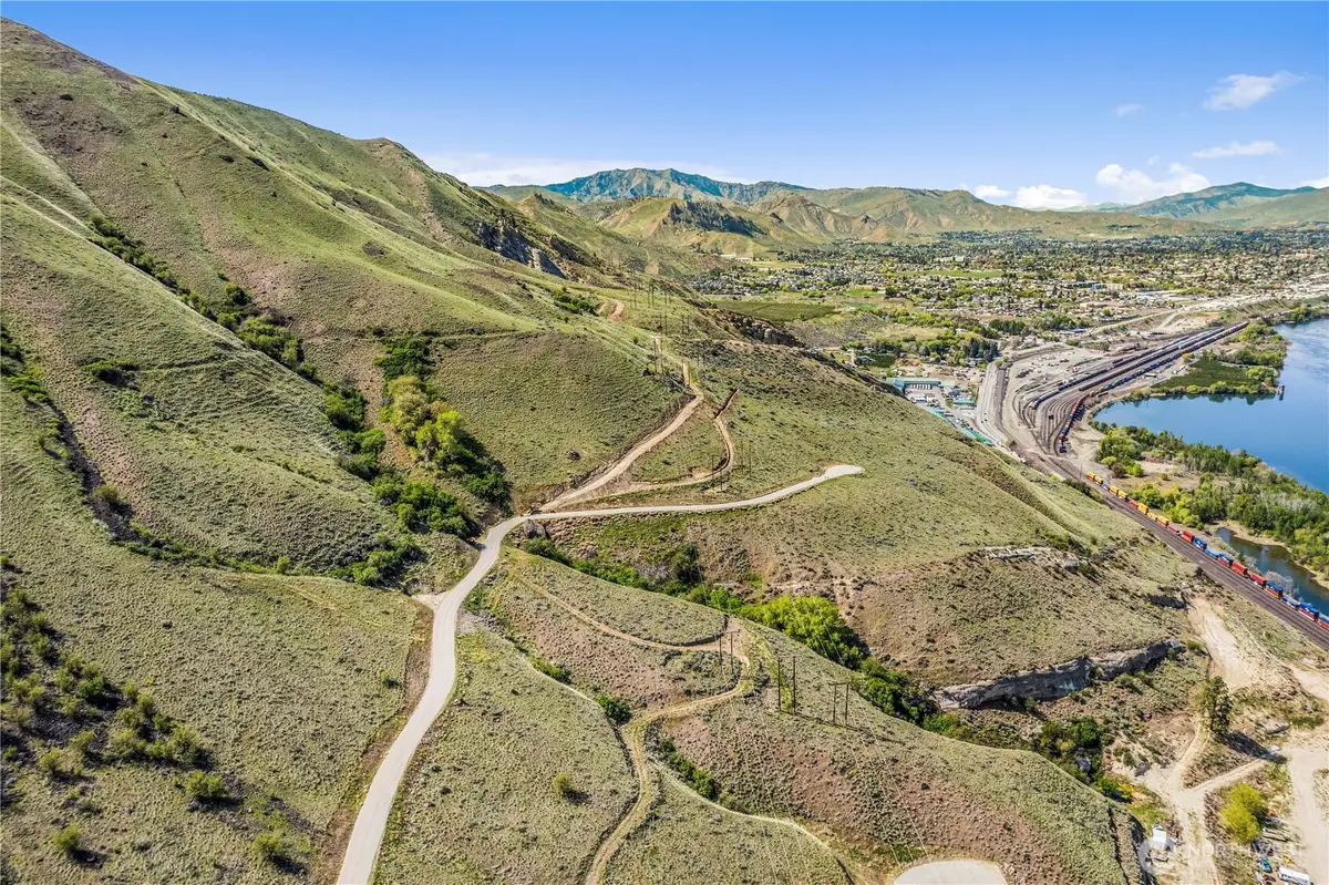 1501 Malaga Alcoa Highway #C, Wenatchee, WA 98801 - #1