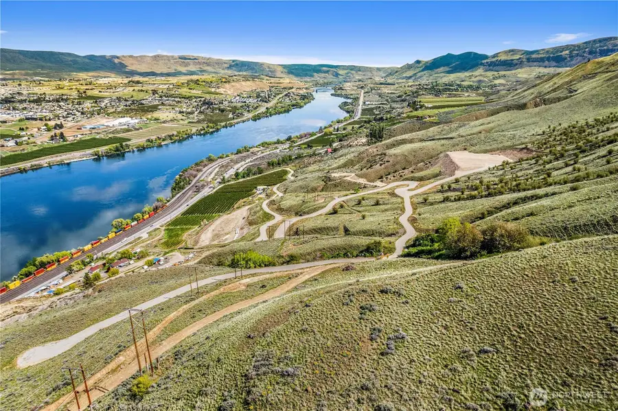 1501 Malaga Alcoa Highway #C, Wenatchee, WA 98801 - #2