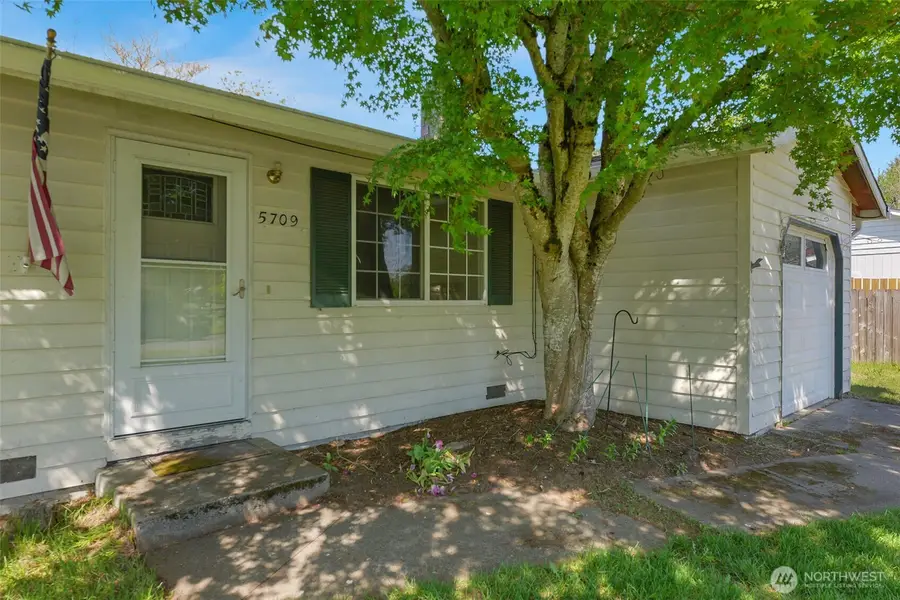 5709 91st Place Ne, Marysville, WA 98270 - #3