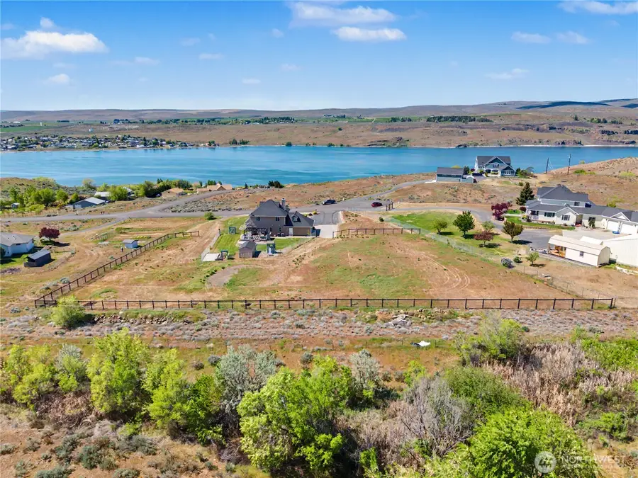 21165 Division .4 Ne, Soap Lake, WA 98851 - #3