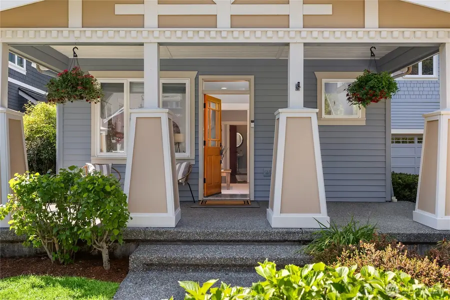 9039 North Town Drive Ne, Bainbridge Island, WA 98110 - #3