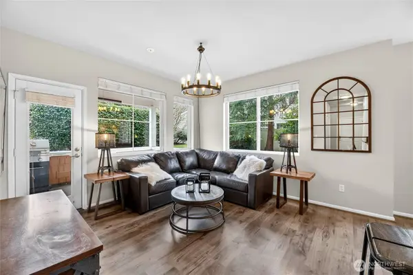 503 225th Lane Ne #F101, Sammamish, WA 98074