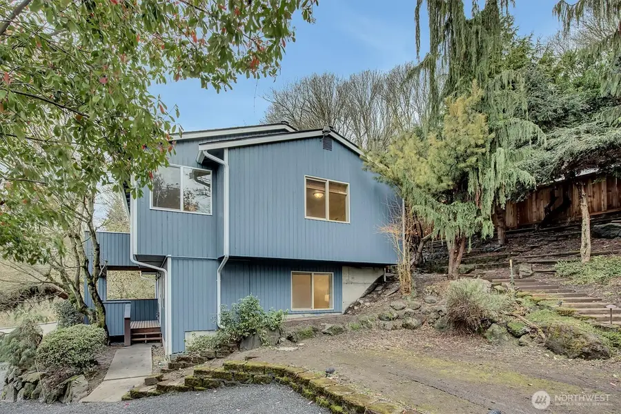 1915 11th Avenue S, Seattle, WA 98134 - #3