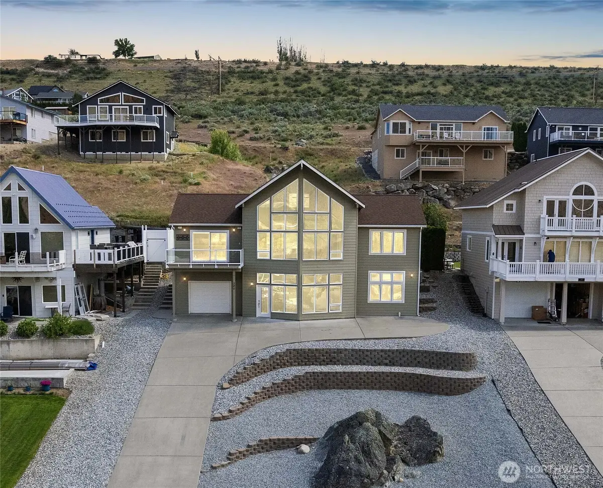 340 W Beach Drive, Orondo, WA 98843 - #1