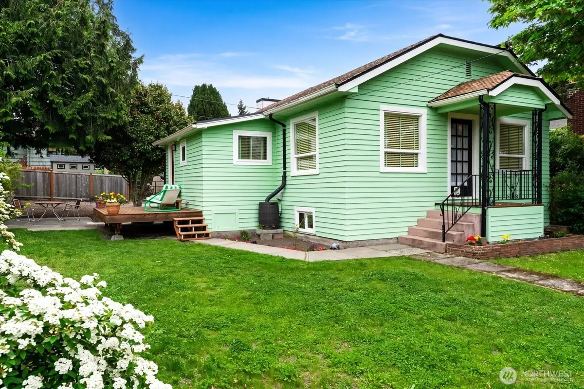 908 N 102nd, Seattle, WA 98133 - #1