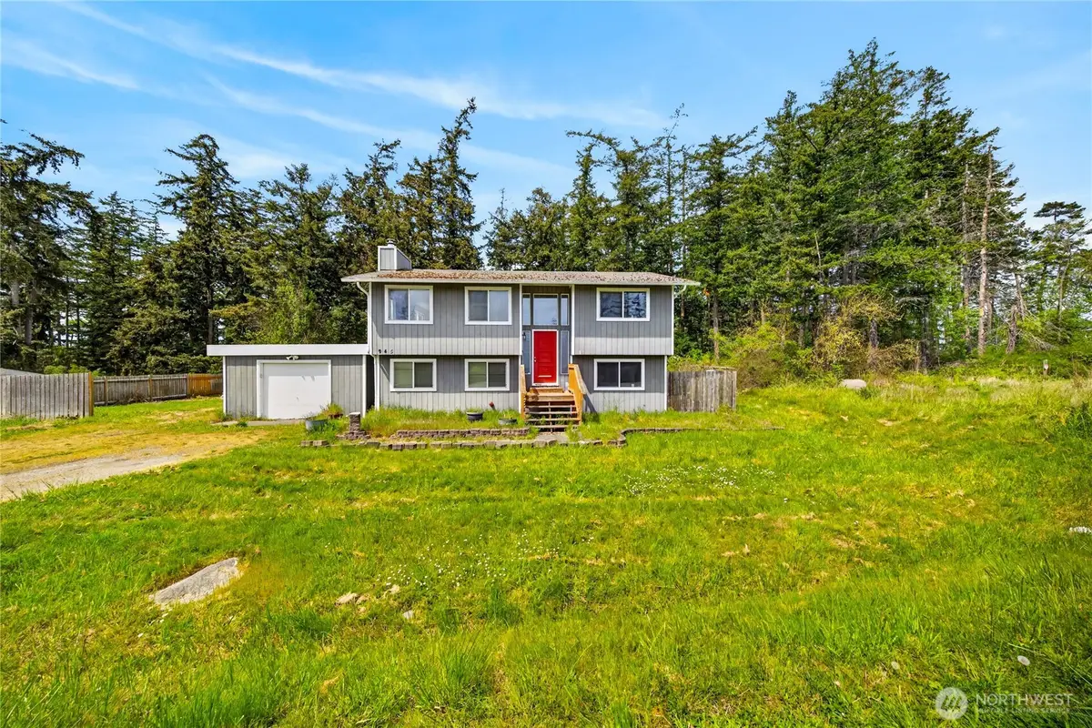 945 Walker Avenue, Oak Harbor, WA 98277 - #1