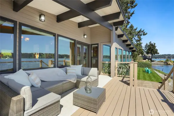 5187 Watauga Beach Drive E, Port Orchard, WA 98366
