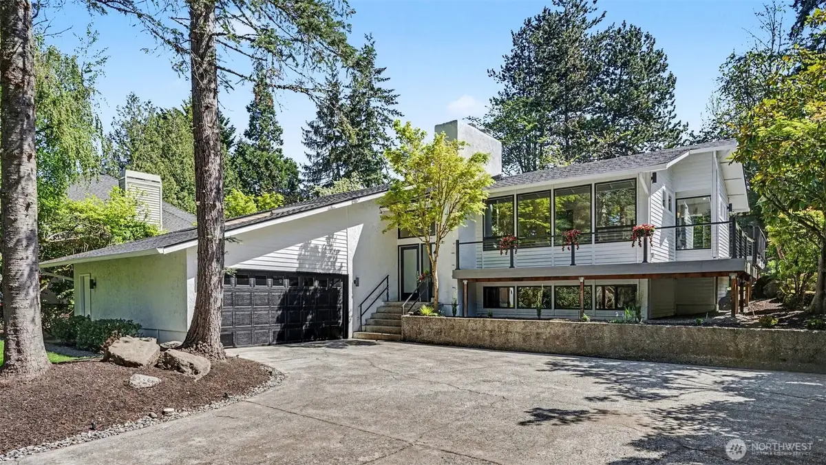 6560 W Mercer Way, Mercer Island, WA 98040 - #1