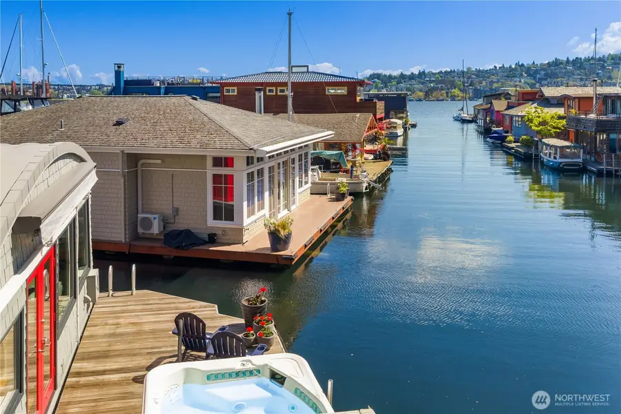 2466 Westlake Avenue N #19, Seattle, WA 98109 - #2