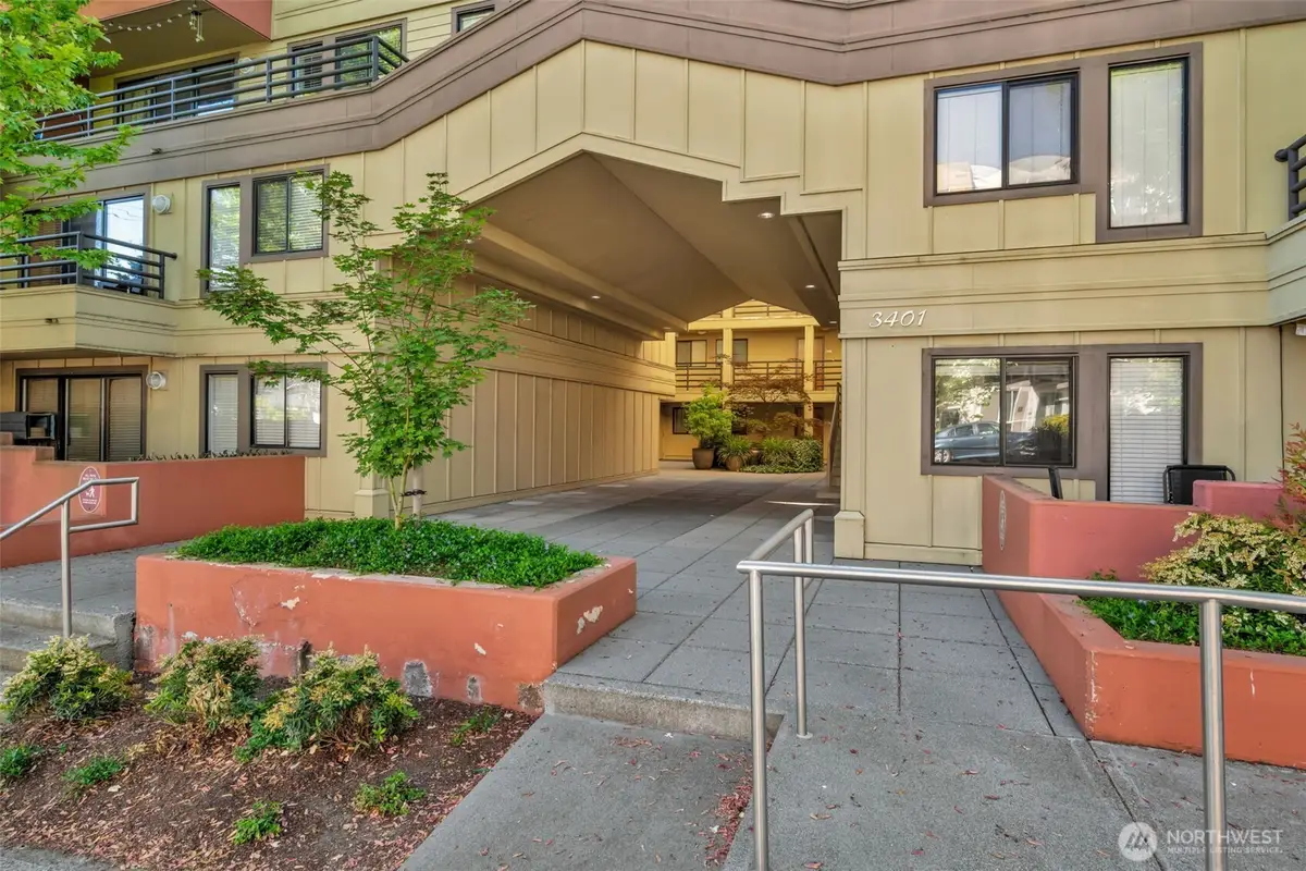 3401 Wallingford Avenue N #210, Seattle, WA 98103 - #1