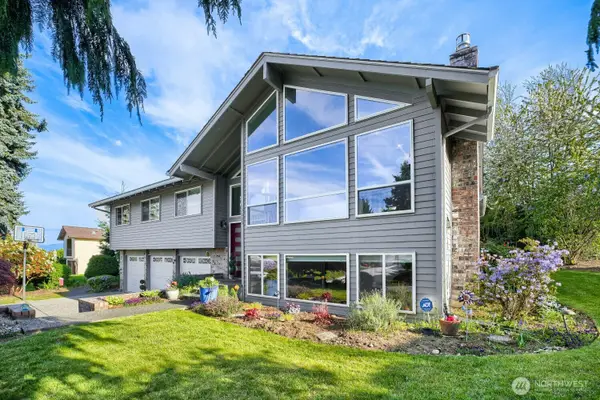 13605 SE 251 Place, Kent, WA 98042