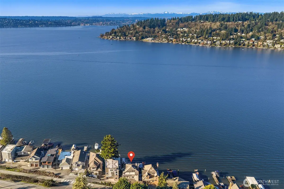 3711 Lake Washington Boulevard N, Renton, WA 98056 - #1