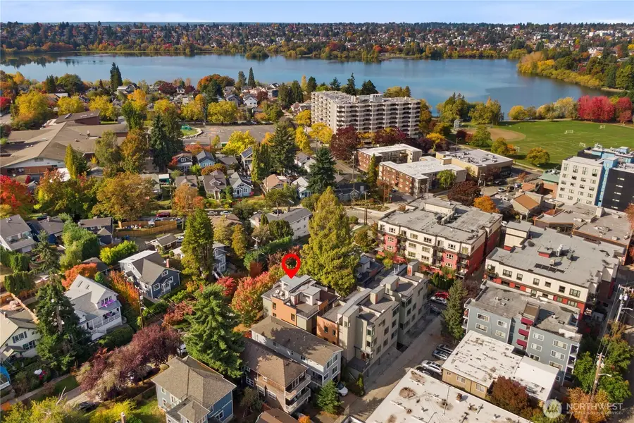 6540 Latona Avenue Ne, Seattle, WA 98115 - #2