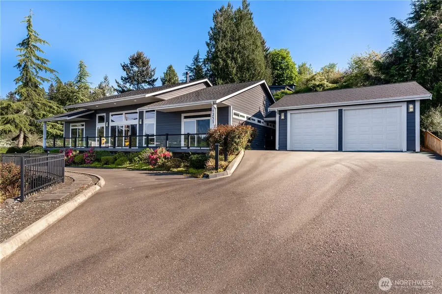 1253 Beach Drive E, Port Orchard, WA 98366 - #2