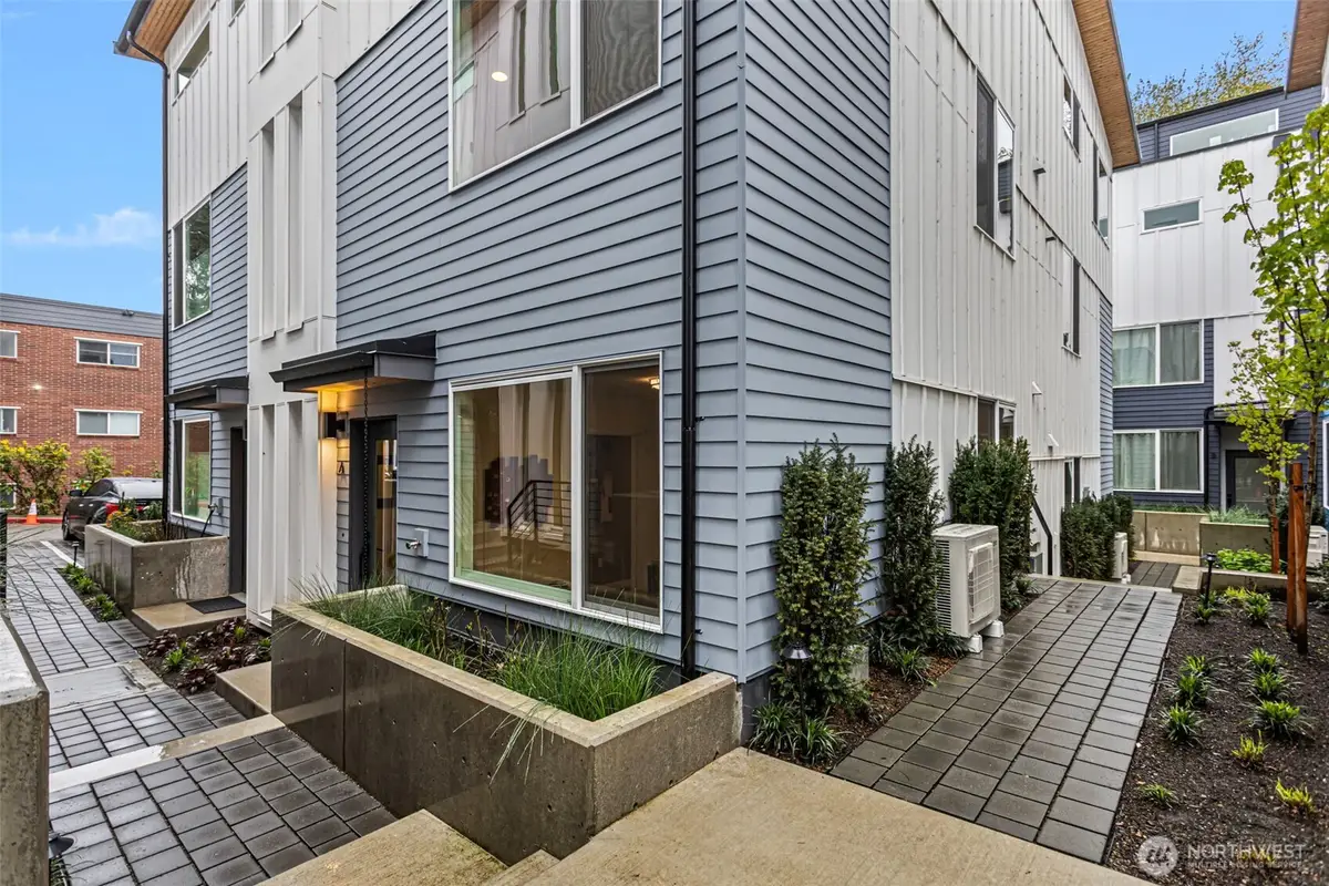 2521 29th Avenue S #D, Seattle, WA 98144 - #1