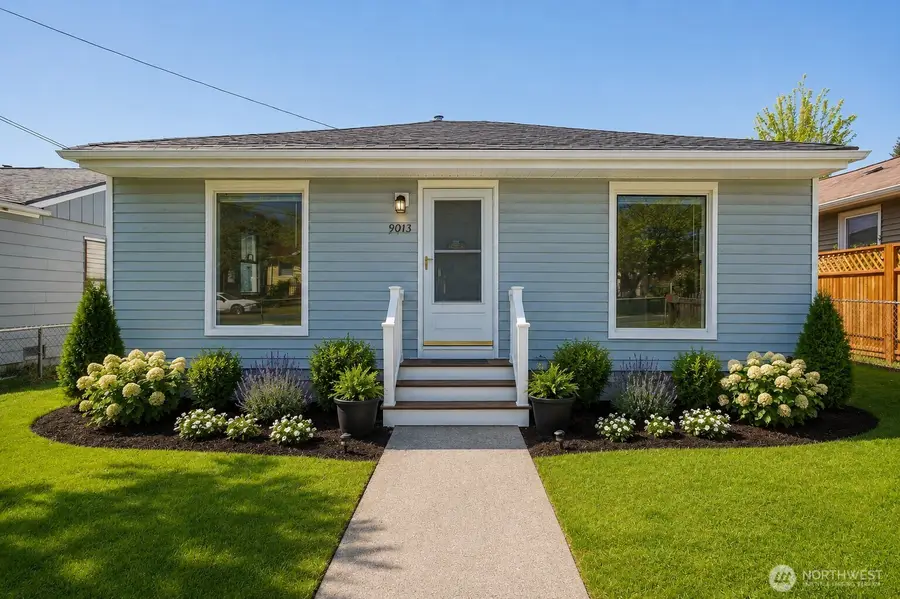 9013 11th Ave Sw, Seattle, WA 98106 - #3