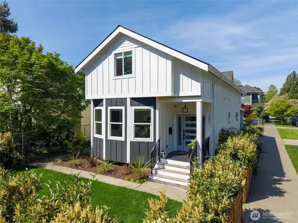 351 17th Avenue E, Seattle, WA 98112