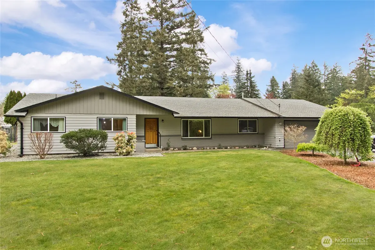 25040 180th Avenue Se, Kent, WA 98042 - #1