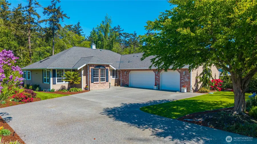 1546 Wedgewood Lane, Oak Harbor, WA 98277 - #2